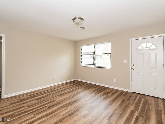 4th image of 4614 Lane Ave S