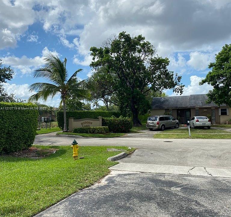 2nd image of 7314 SW 8th Ct #18