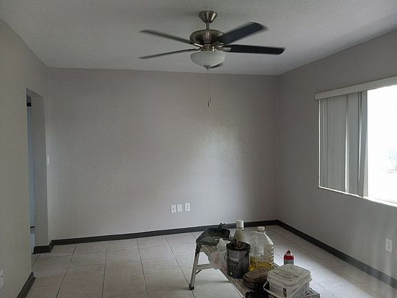 5th image of 1641 Mockingbird Ln