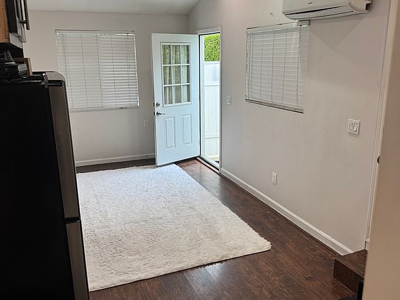 2nd image of 6808 Shoshone Ave