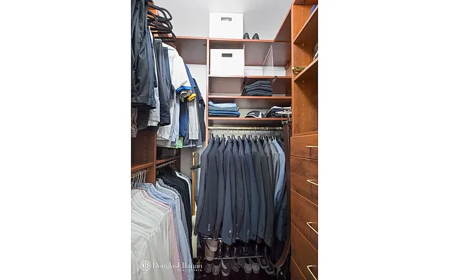 Sold by Douglas Elliman | media 4