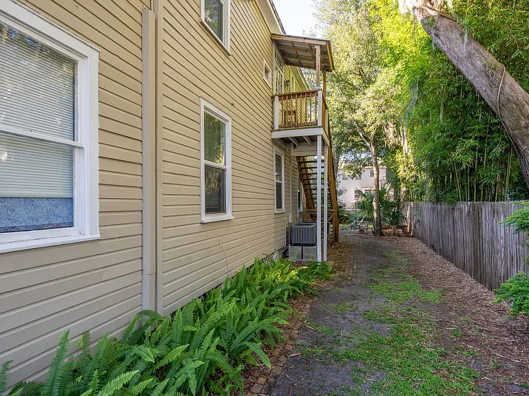 25 Desoto Pl — Photo 16