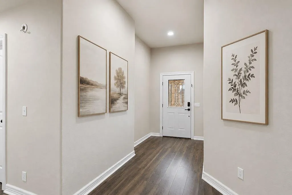 3 bed, 2.0 bath, 1797 sqft, $2,800 — Photo 3
