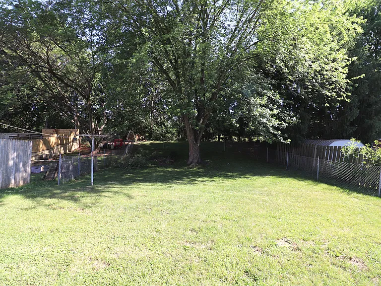 731 Oak St — Photo 22