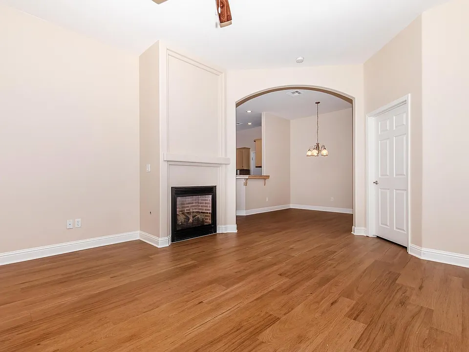 625 Jasmine Parke Dr