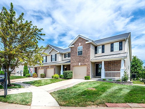 3rd image of 61 Country Village Ct