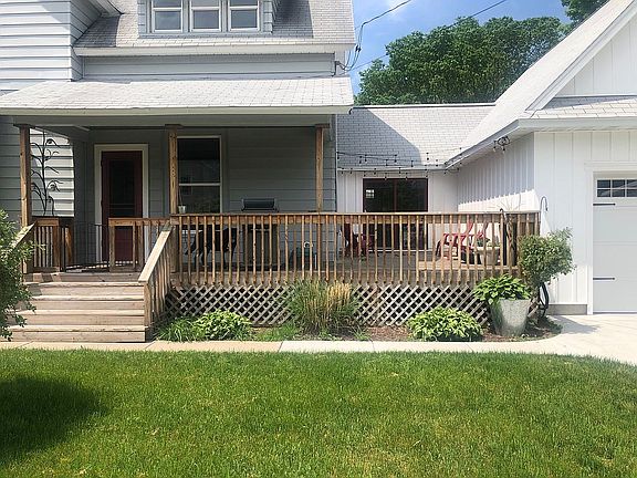 3rd image of 1147 Washington Ave