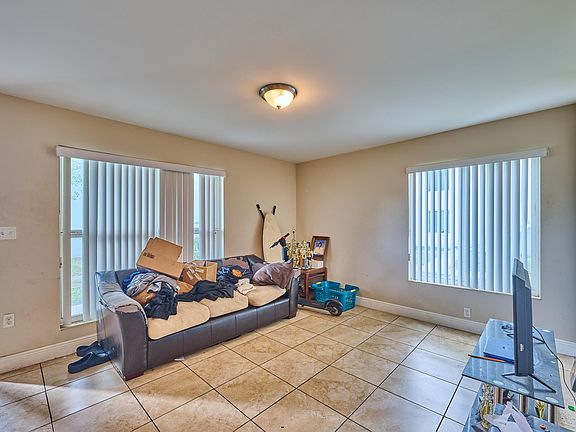 3rd image of 1990 NW 4th #1