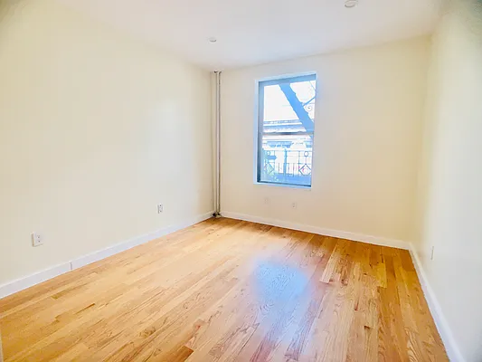 Rented by Bohemia Realty Group | media 16