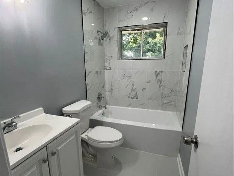 8307 Trout Ln — Photo 9