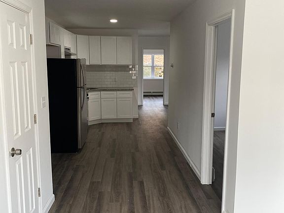 3rd image of 285 McLean Ave Floor 2