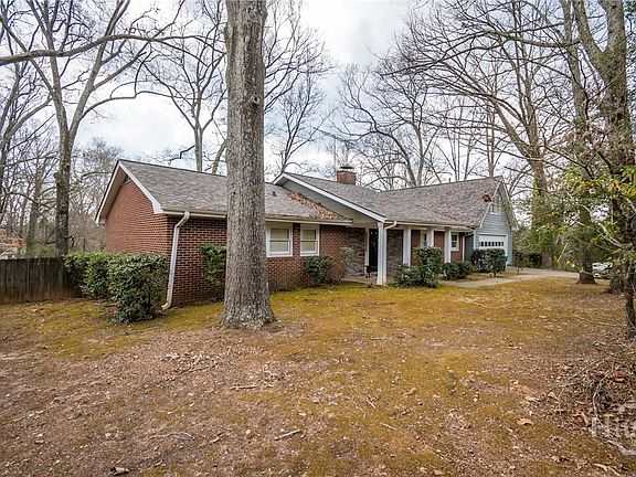 4th image of 1380 Chestnut Hill Rd