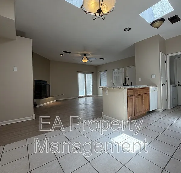 6532 Keeling St NW — Photo 9