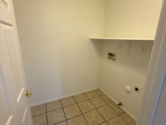 5th image of 6110 S Earp Wash Ln