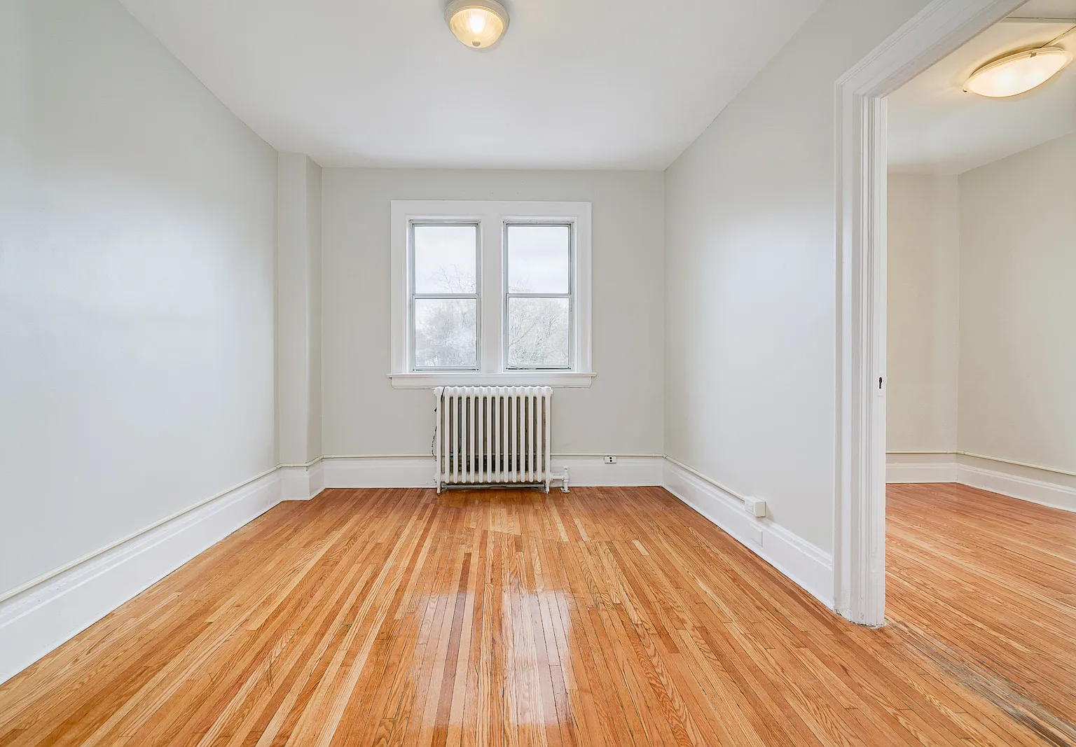 2099 Yonge Street Toronto — Photo 1