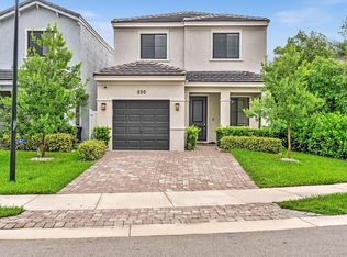 230 NW 33rd Ln, Pompano Beach, FL 33069