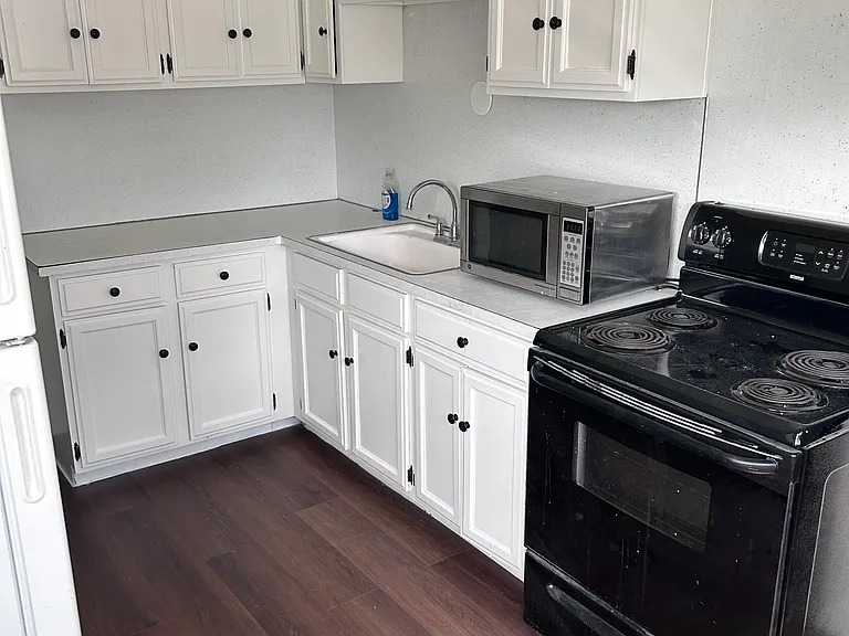 11245 Timken Ave — Photo 7