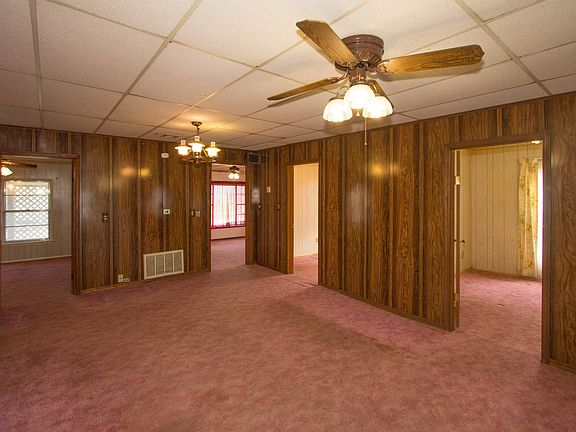 2nd image of 106 E Mill Ave