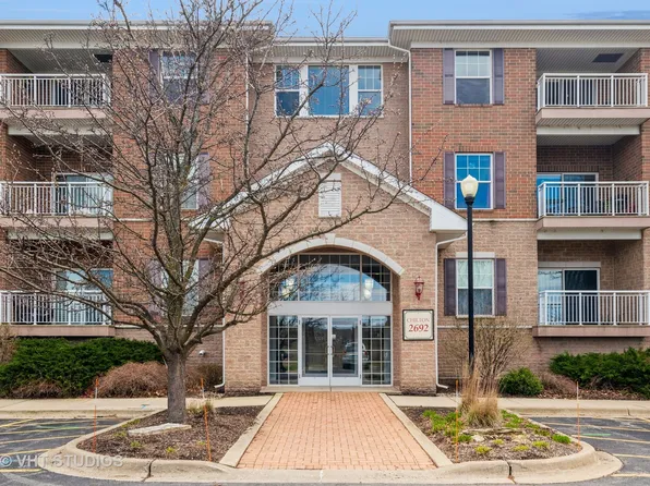 2692 Stone Cir Unit 206, Geneva, IL 60134