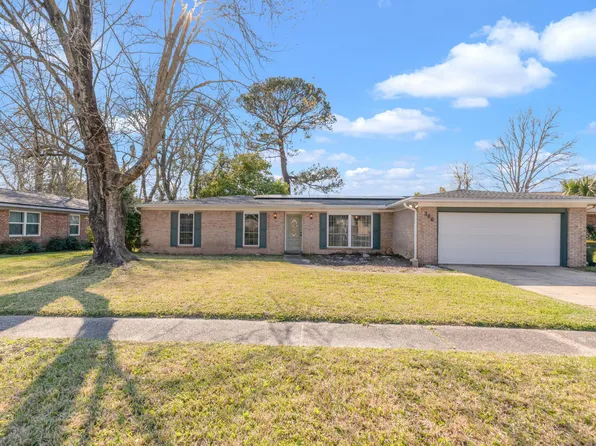 366 Marie Cir NW, Fort Walton Beach, FL 32548