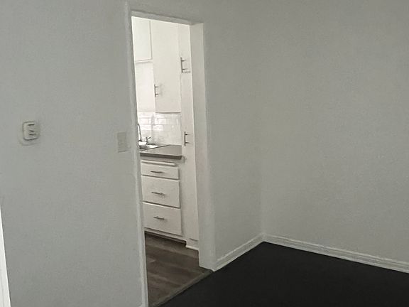 5th image of 1401 E Ocean Blvd APT 6