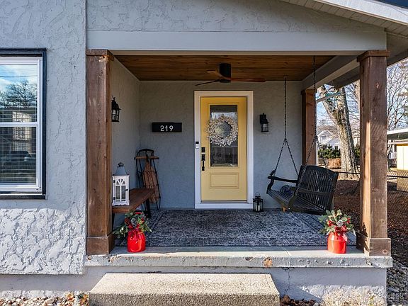 4th image of 219 Laurel Ave