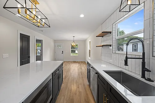 1004 Virginia Ave Photo 1