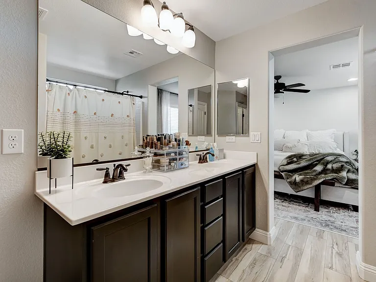 10233 Gibson Isle Dr — Photo 23