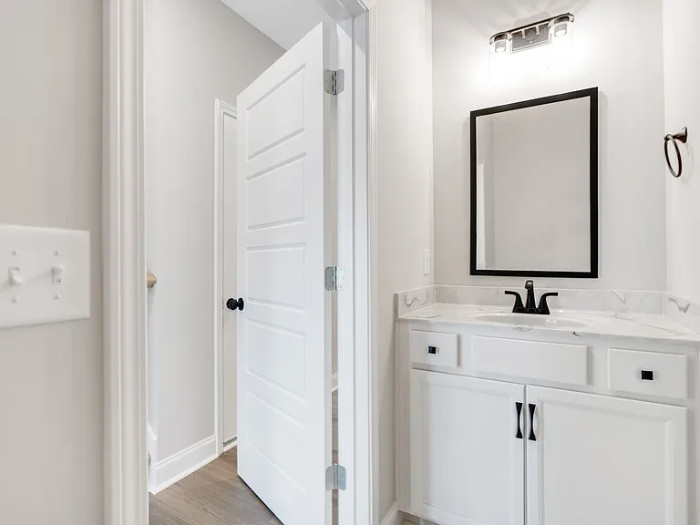 533 S Halifax Ct — Photo 21