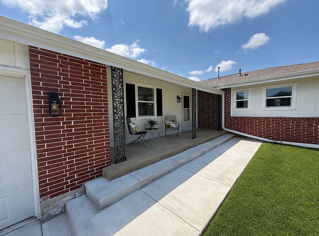 345 E Grant St - Property Image