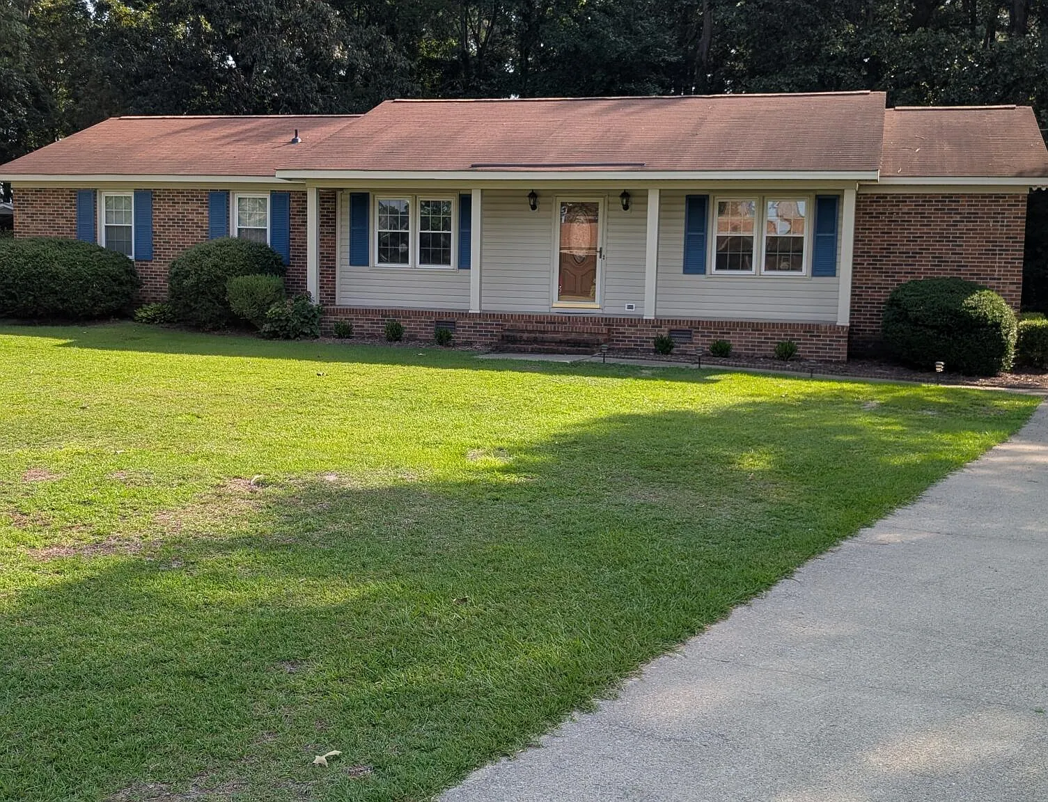 3 bed, 2.0 bath, $1,600 — Photo 1