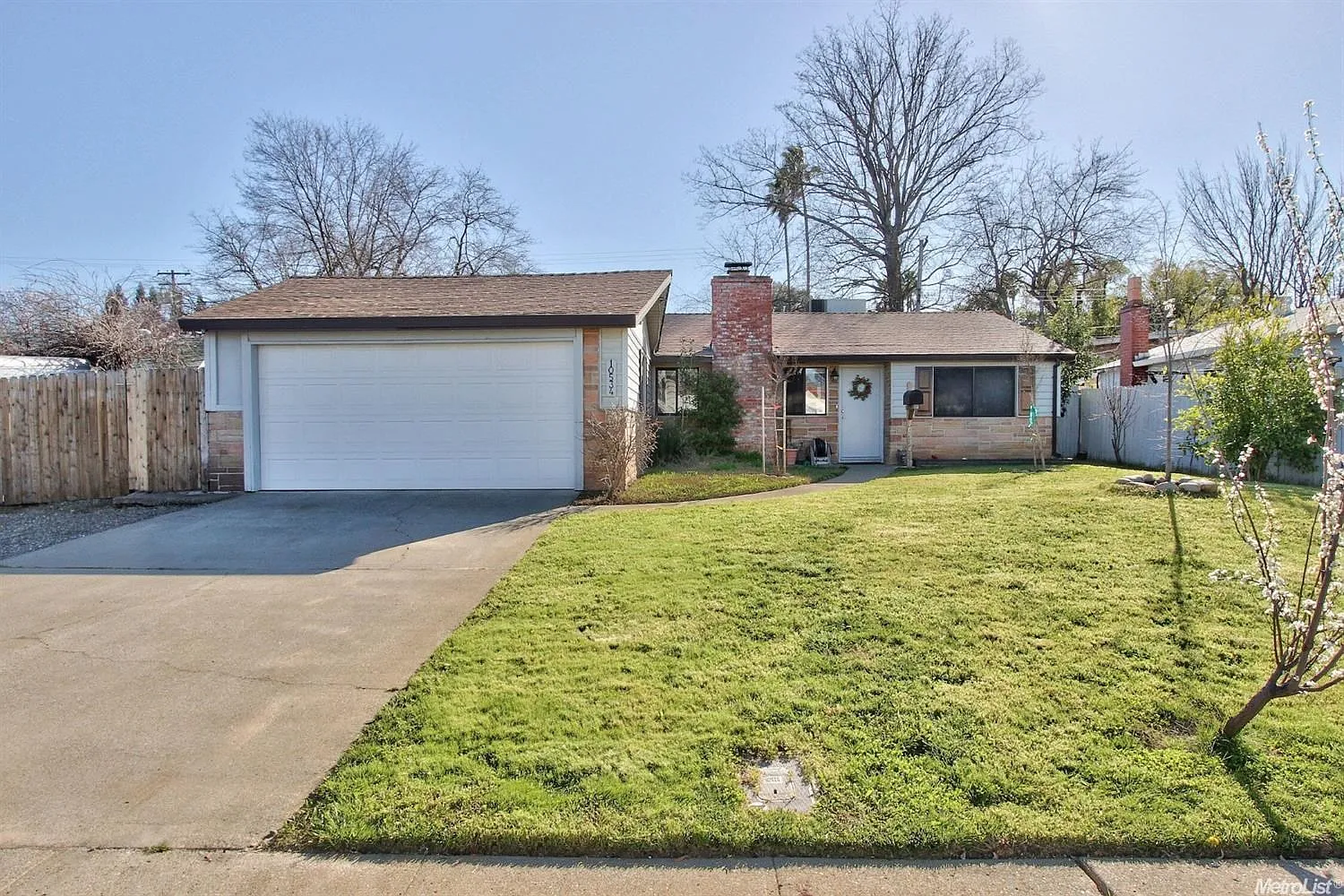 10534 Silverwood Way photo 1