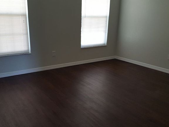 3rd image of 1059 Tompkins Dr