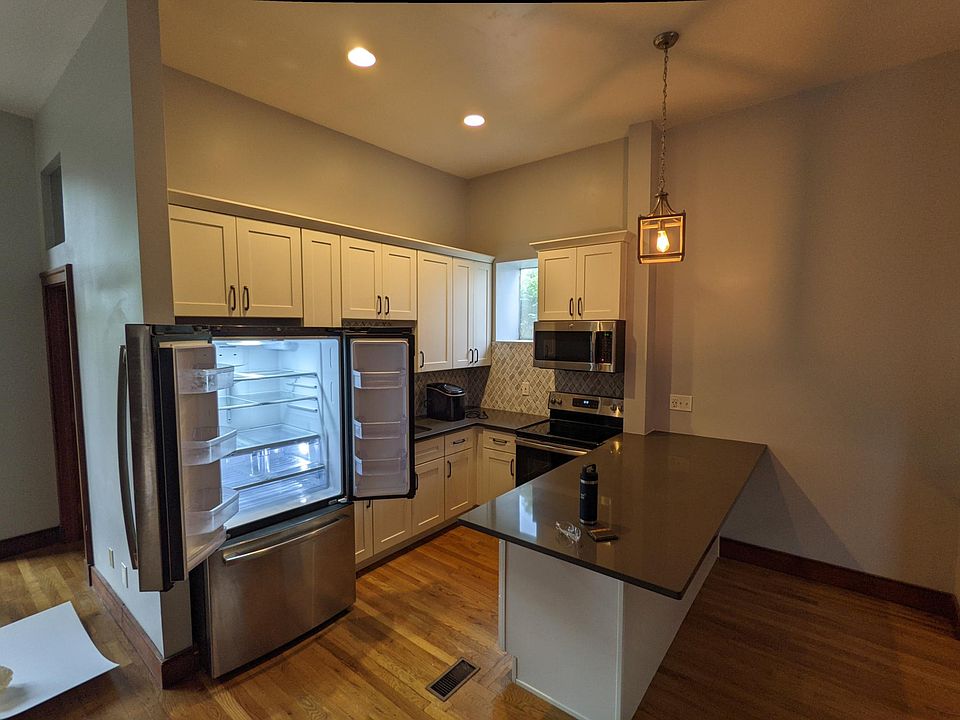 1st image of 529 Klotter Ave #1
