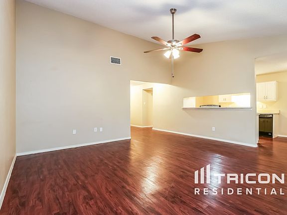 3rd image of 3802 Wooddale Ct