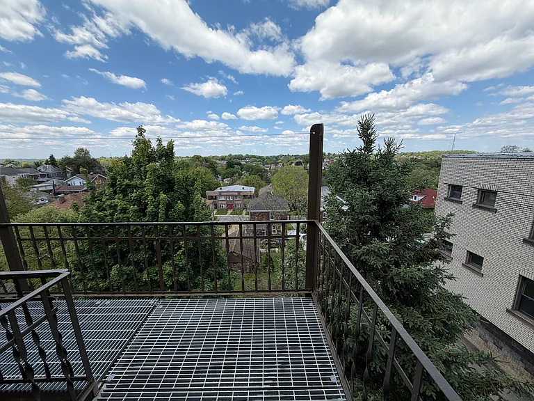 2822 Broadway Ave #3 — Photo 7