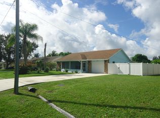 2206 SE Carnation Rd, Port Saint Lucie, FL 34952