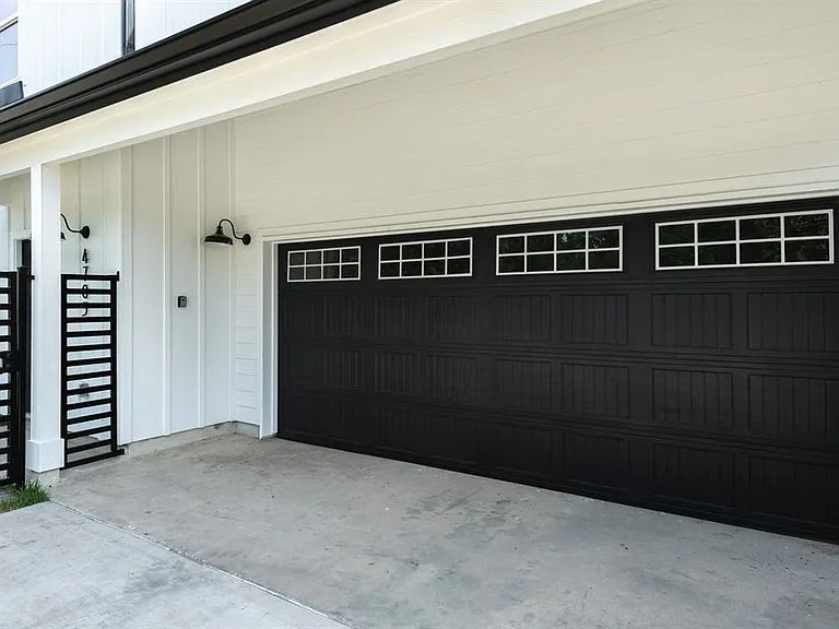 4705 Idaho St — Photo 2