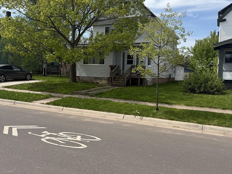 1st image of 805 Vaughn Ave