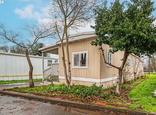 34956 Seavey Loop Rd UNIT 28, Eugene, OR 97405