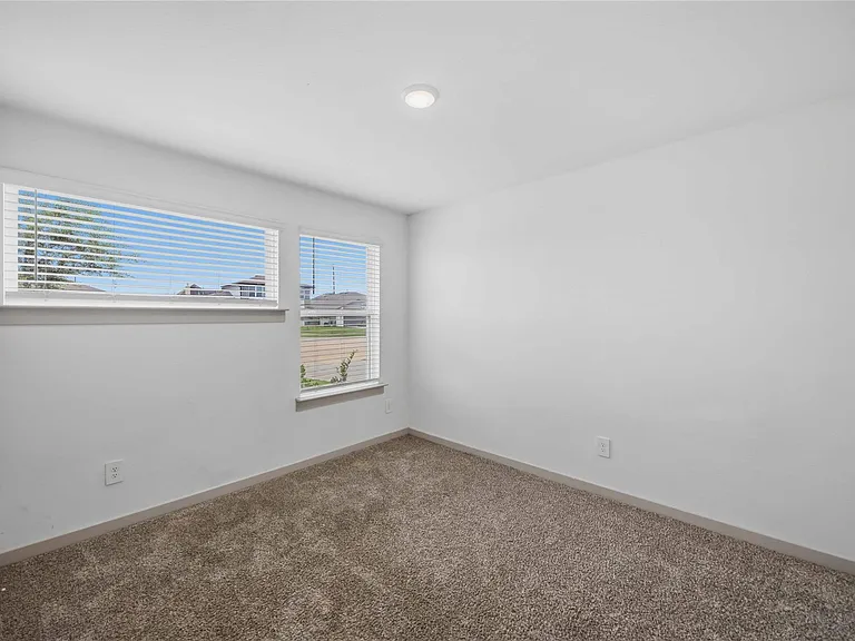 7219 Whispering Leaf St — Photo 23
