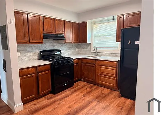 281 Barnum Ave #B — Photo 5