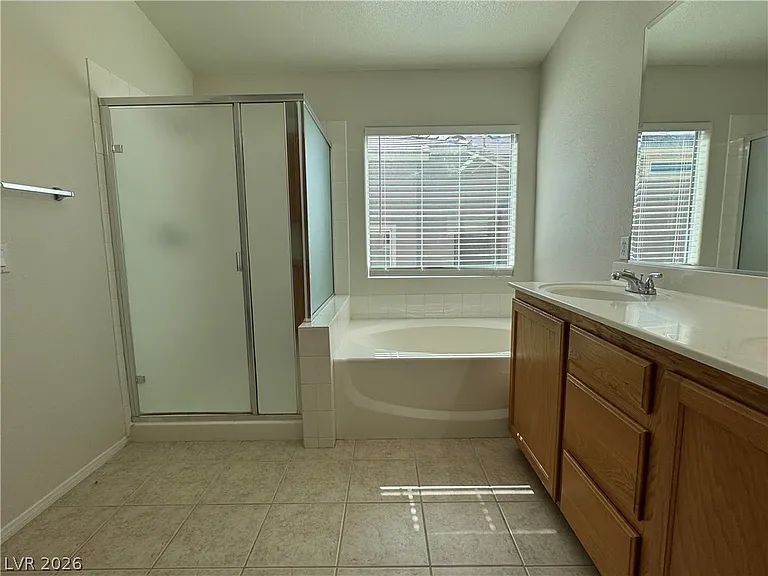 5029 Ivy Creek Ct — Photo 36