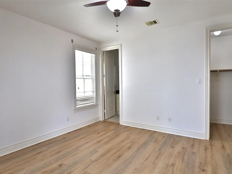 3257 Maxroy St — Photo 34