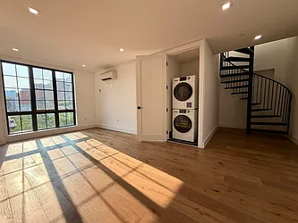 311 Franklin Avenue, #6A