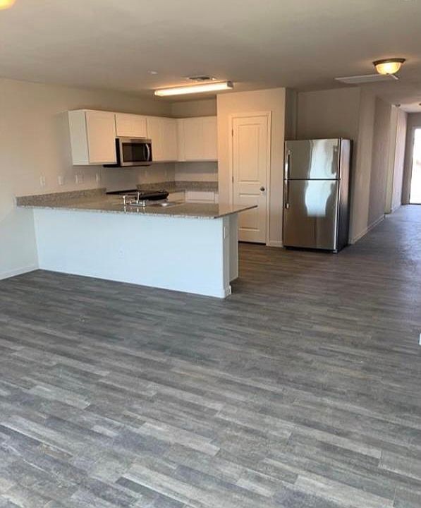 1st image of 3720 E Andrea Dr