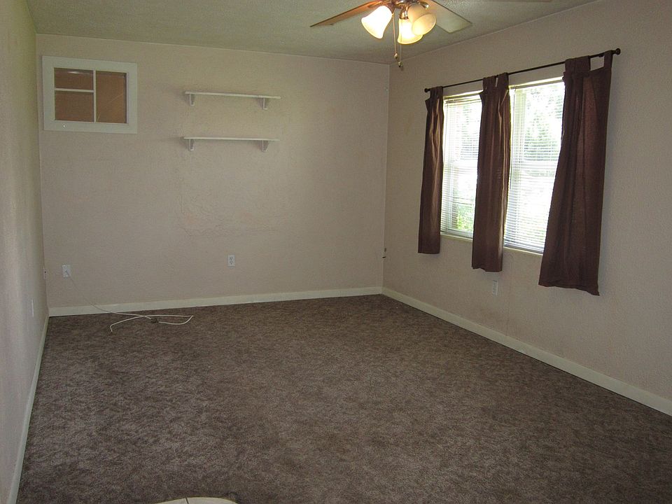 1st image of 307 Townsend Ave