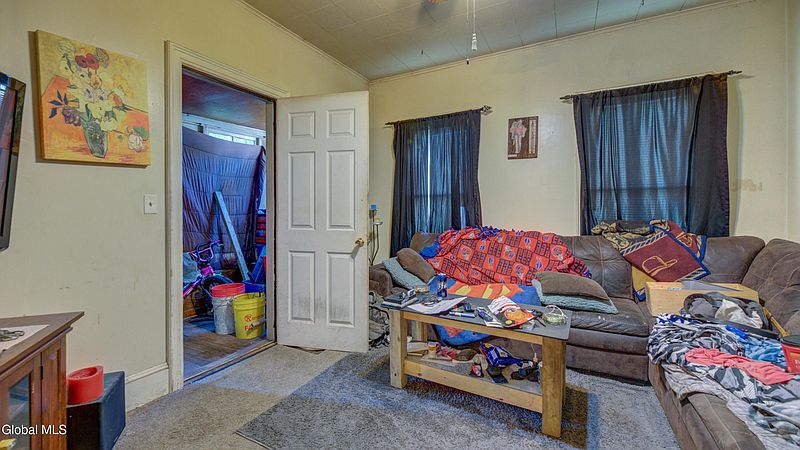 4th image of 8 McKinley Place