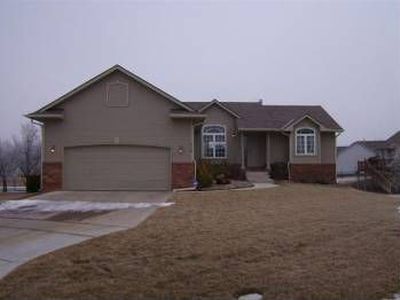 716 S Bedford Cir, Wichita, KS, 67207