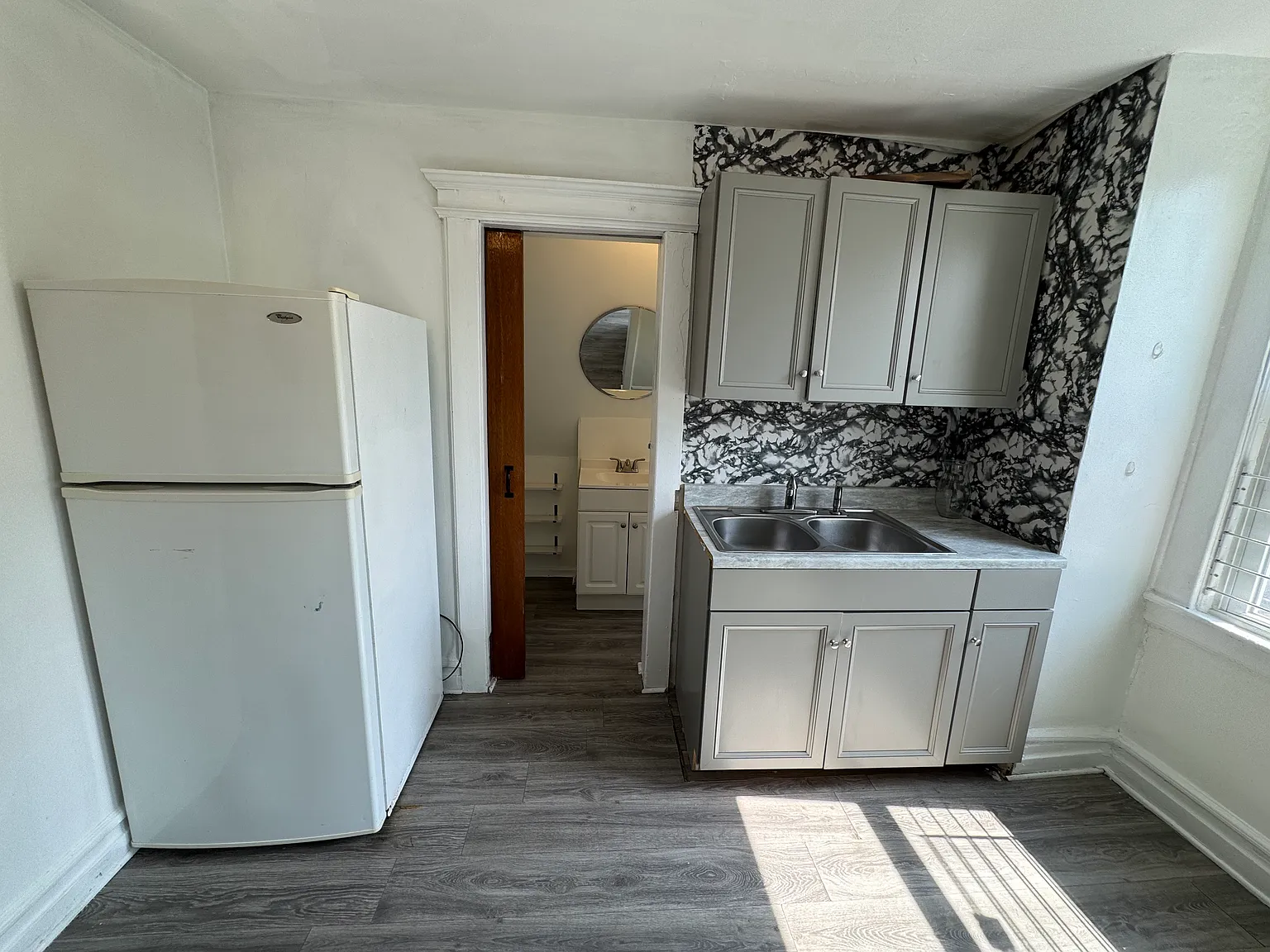 2 bed, $1,650 — Photo 2